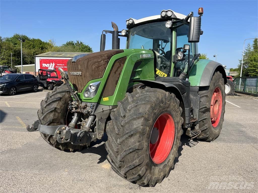 Fendt 828 DEMO Traktori