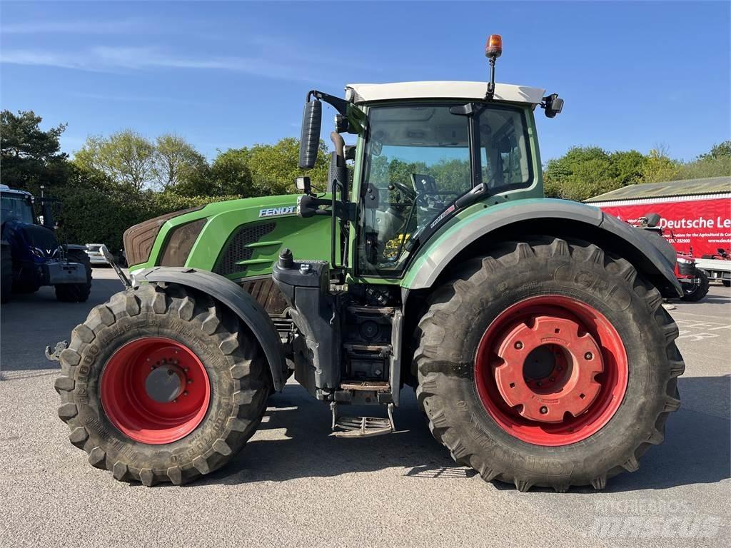 Fendt 828 DEMO Traktori