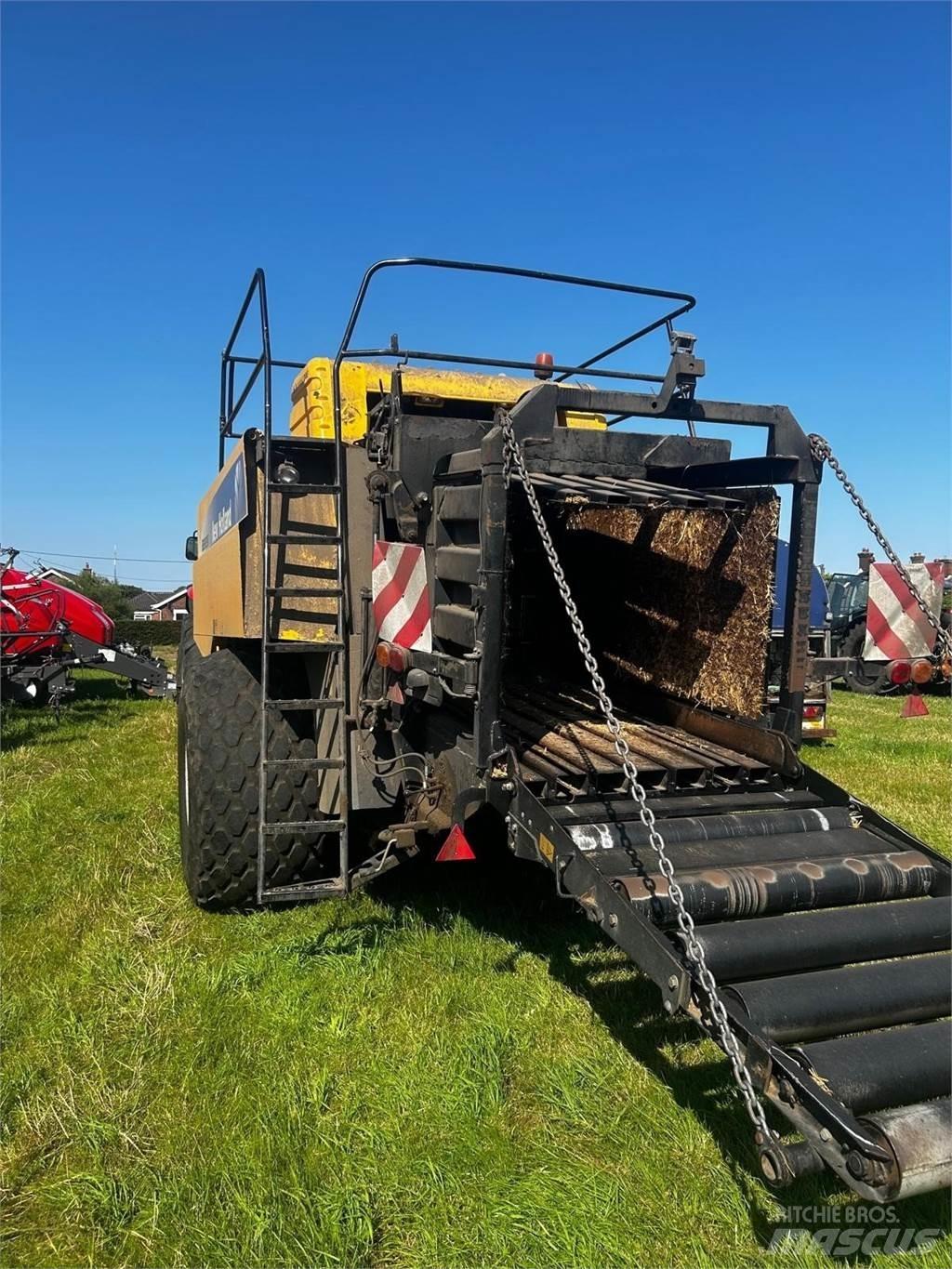 New Holland BB9090 Balirke za kockaste bale