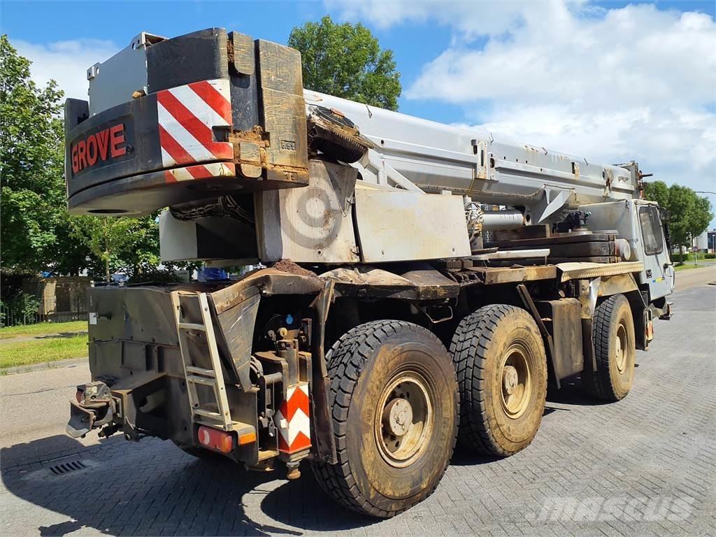 Grove GMK 3055 Rabljene dizalice za težak teren