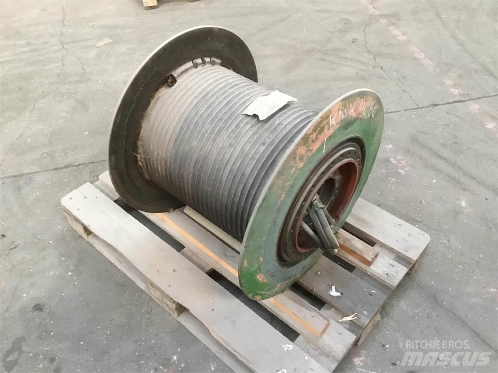 Krupp KMK 4060 winch Oprema i dijelovi za kranove