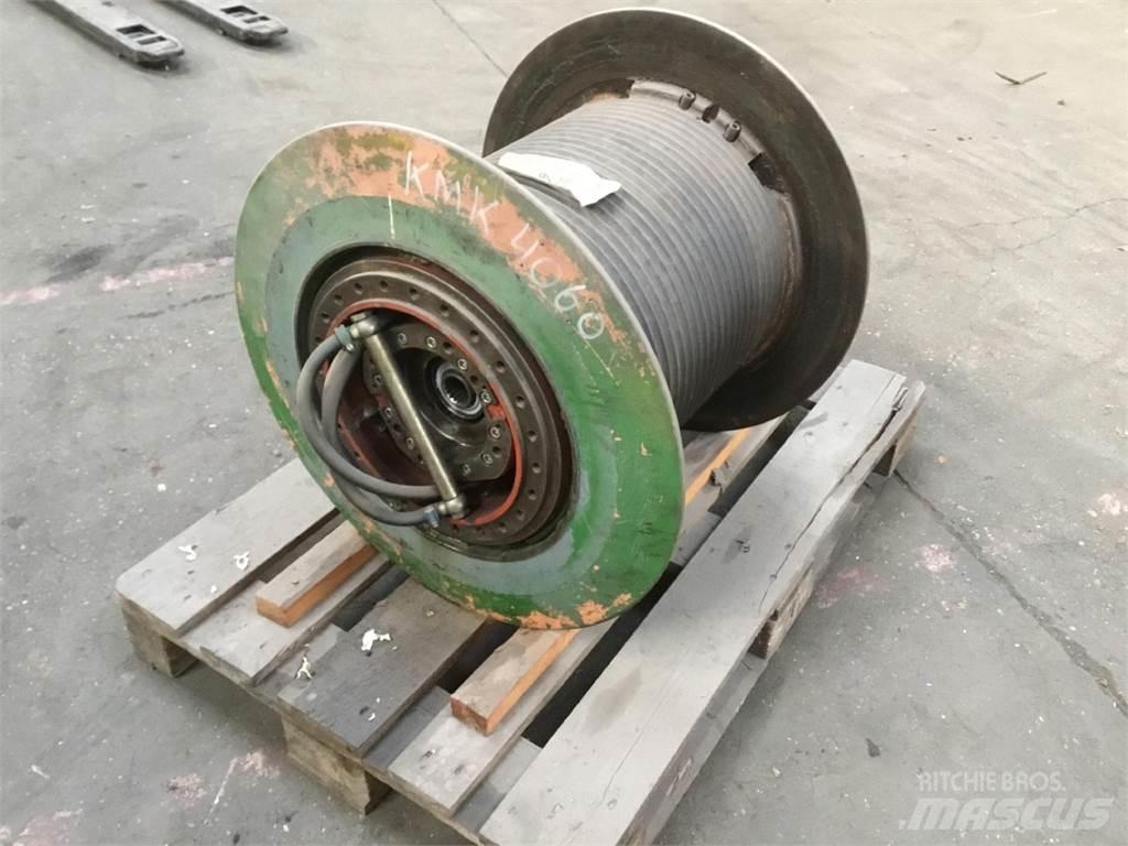 Krupp KMK 4060 winch Oprema i dijelovi za kranove