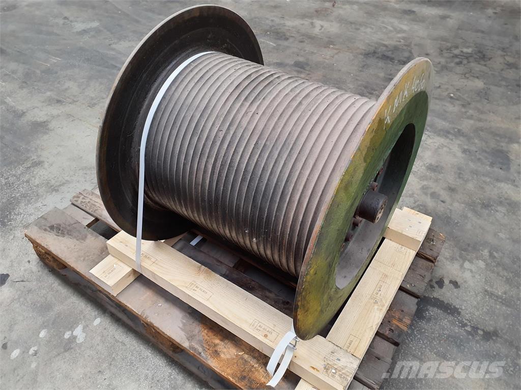 Krupp KMK 4060 winch Oprema i dijelovi za kranove