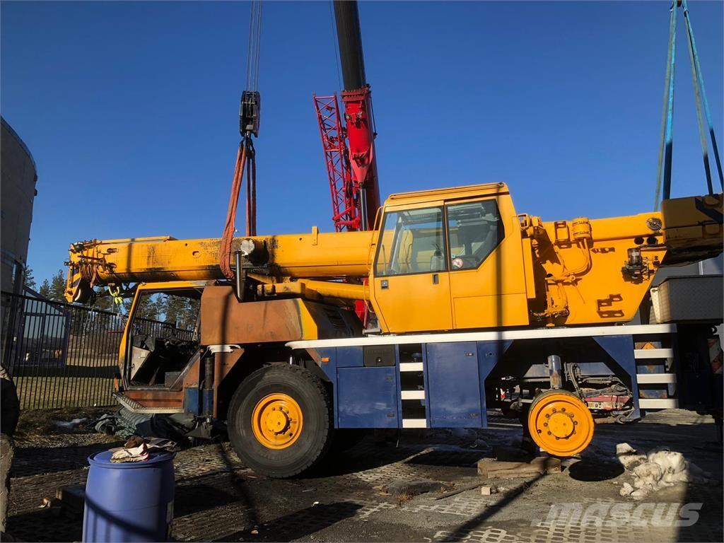 Liebherr LTM 1030-2 Rabljene dizalice za težak teren