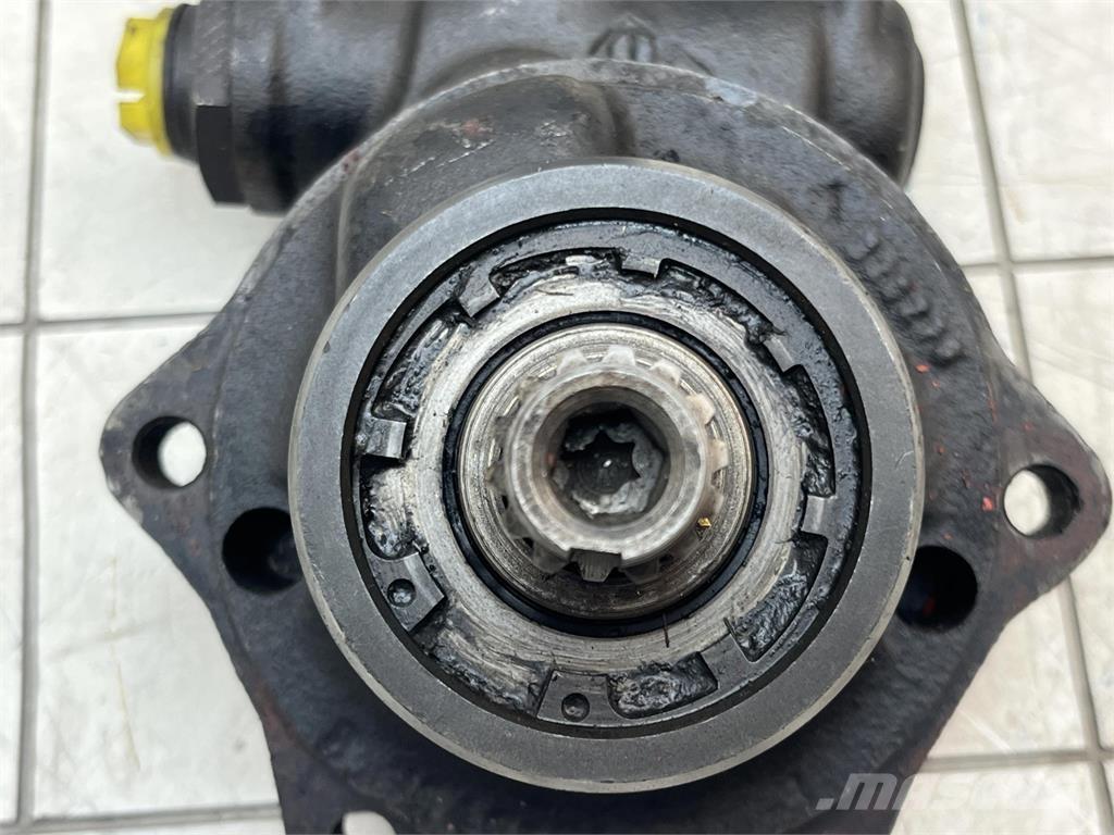 ZF steering pump Oprema i dijelovi za kranove