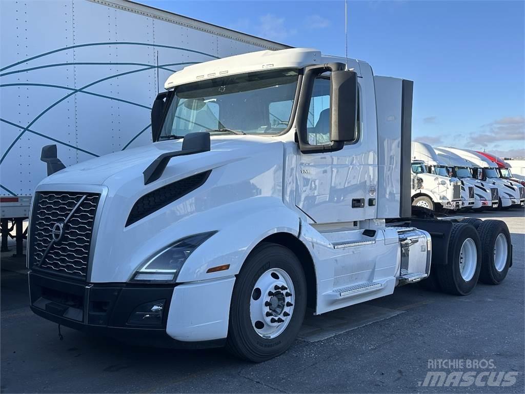 Volvo VNL300 Traktorske jedinice