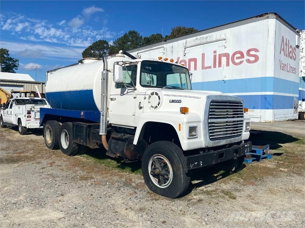 Ford L8000 Građevinarstvo – ostalo