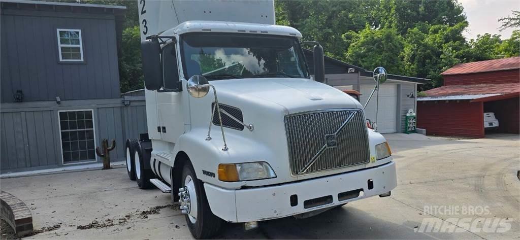 Volvo VNL Građevinarstvo – ostalo