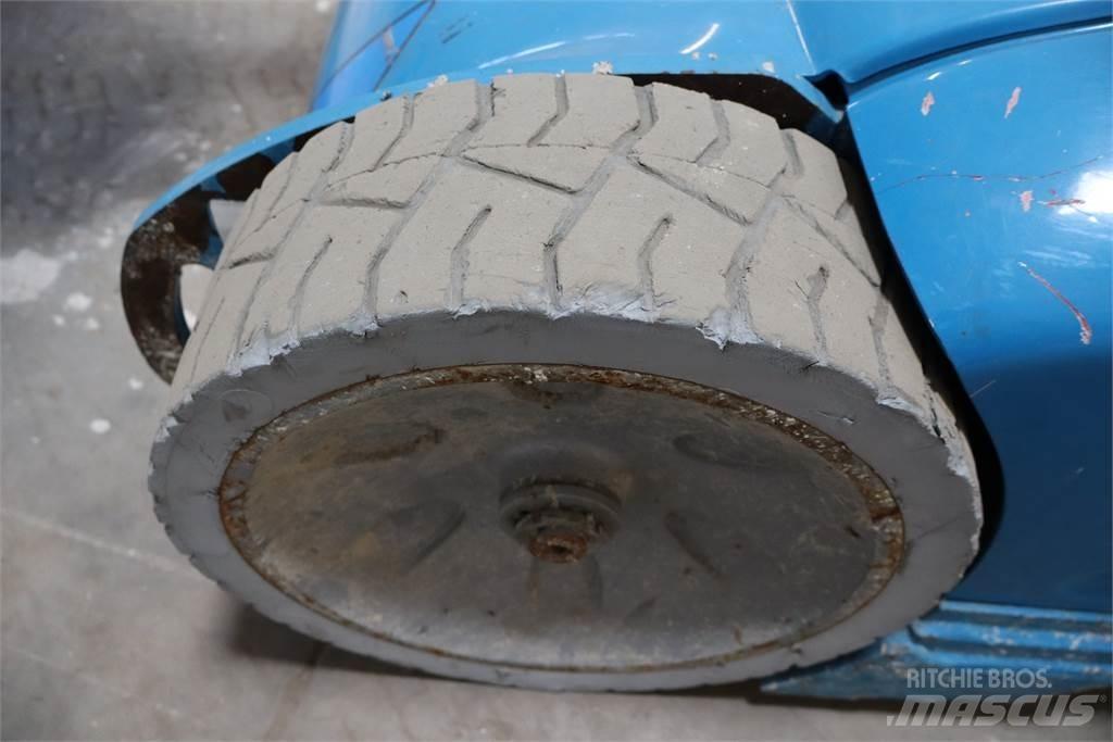Genie GR26J Vertikalne radne podizne platforme