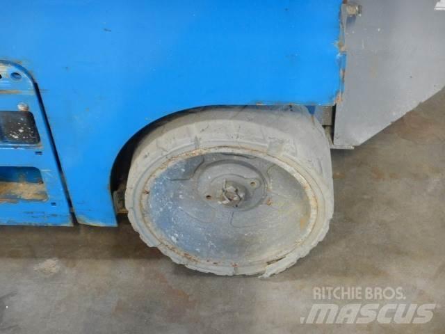 Genie GS1932 Škaraste platforme