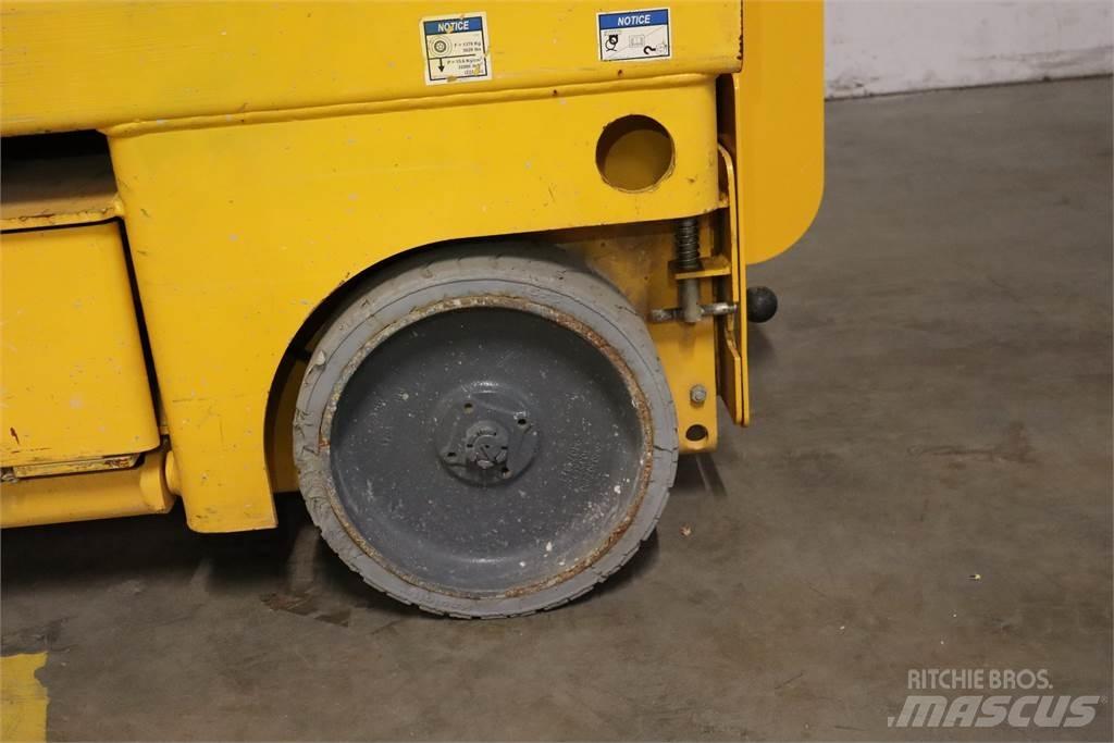 Haulotte Compact 10 Škaraste platforme