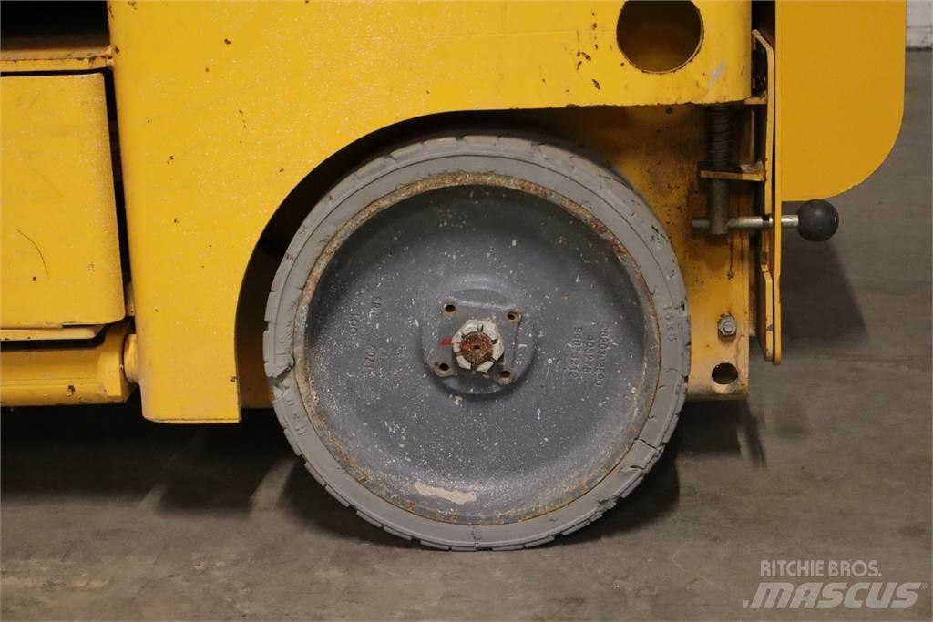 Haulotte Compact 10 Škaraste platforme
