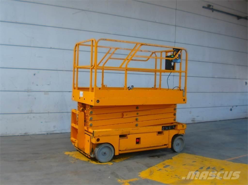 Haulotte Compact 12 Škaraste platforme