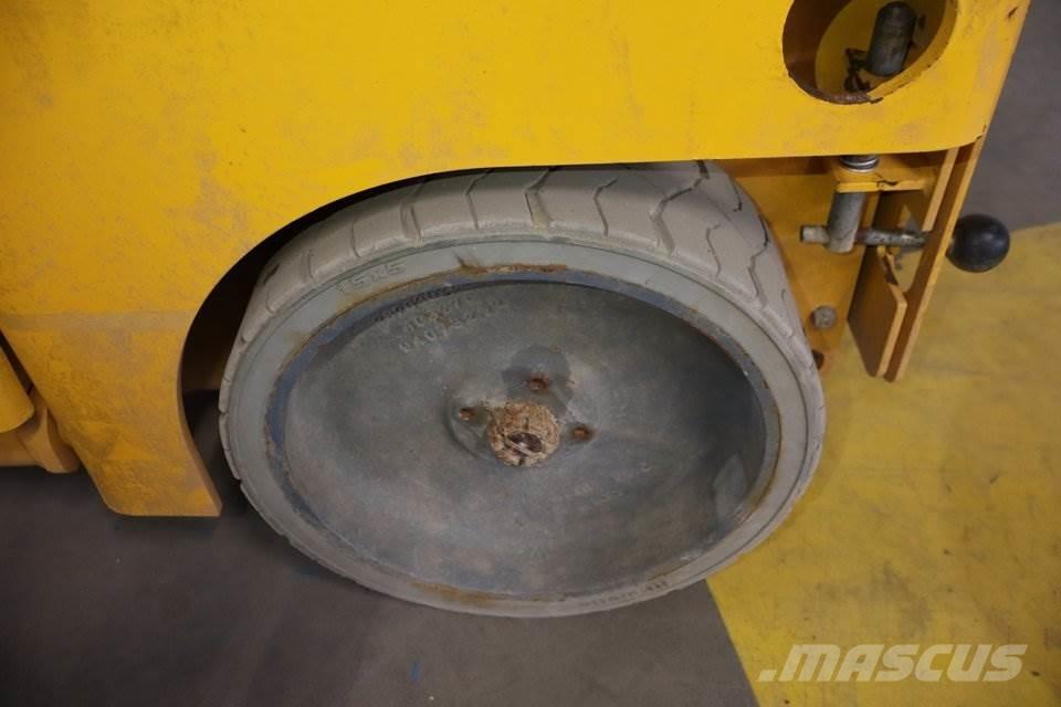 Haulotte Compact 14 Škaraste platforme