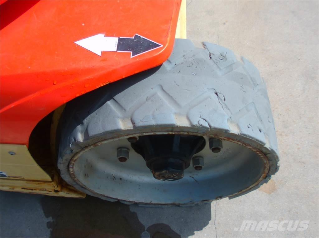 JLG Toucan 12E+ Vertikalne radne podizne platforme