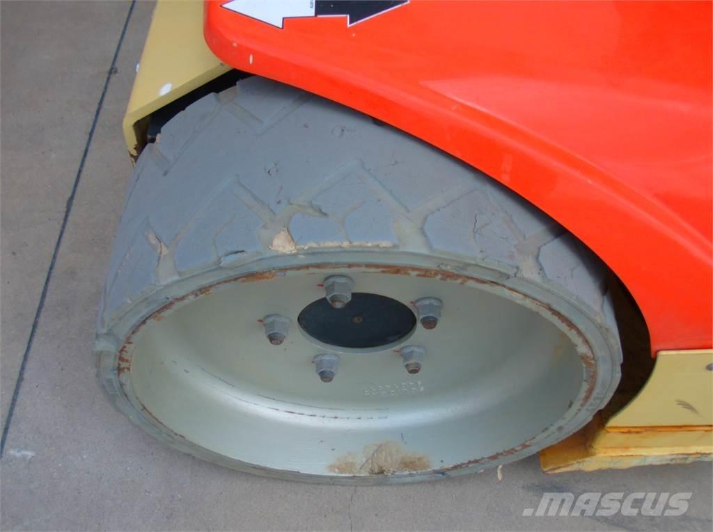 JLG Toucan 12E+ Vertikalne radne podizne platforme