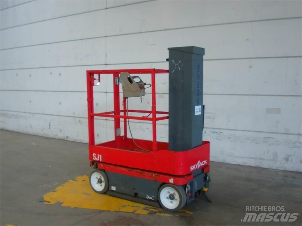 SkyJack SJ16 Vertikalne radne podizne platforme
