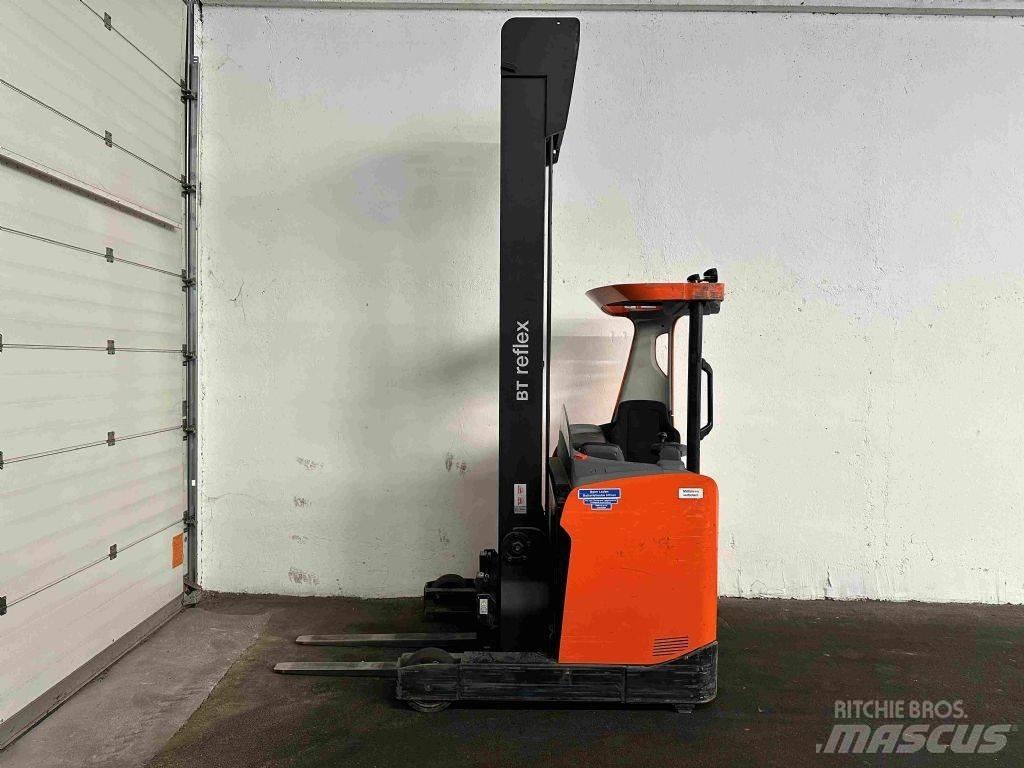 BT RRE 140 - TRIPLEX 9 m Viličari sa pomičnim stupom