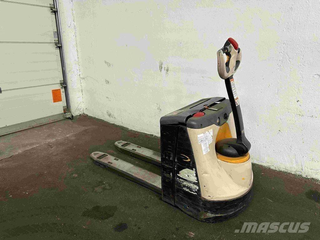 Crown WP 3015 Nisko podizni električni viličar