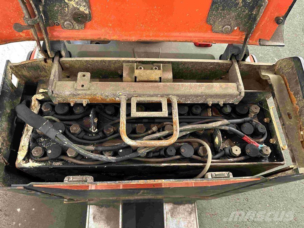 Toyota LPE 200 Nisko podizni električni viličar