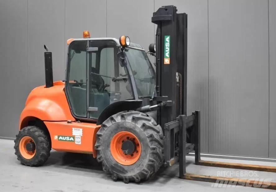 Ausa C400Hx4 Terenski viličar