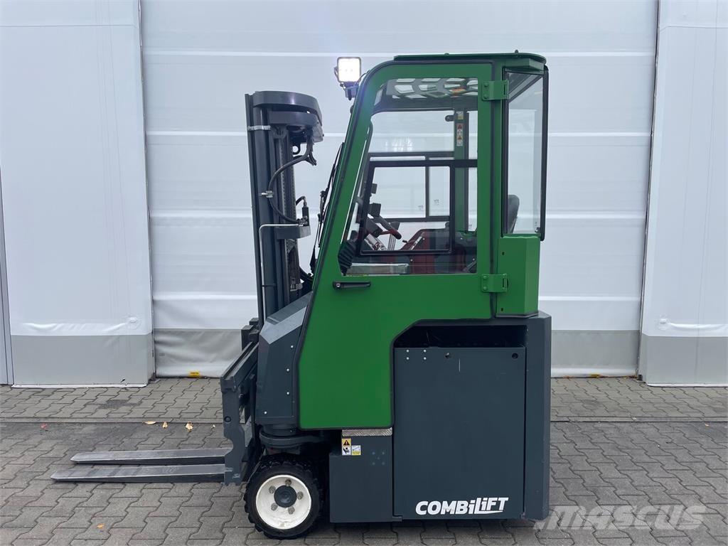 Combilift CBE 2500 Bočni viličari