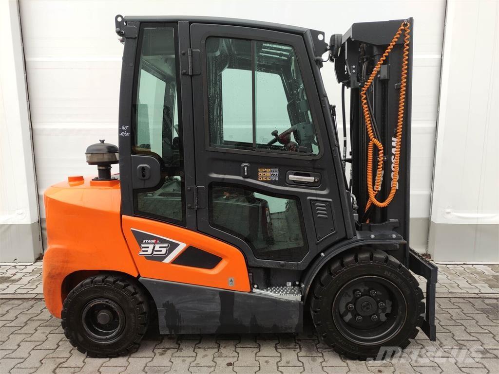Doosan D35C-9 Dizelski viličari