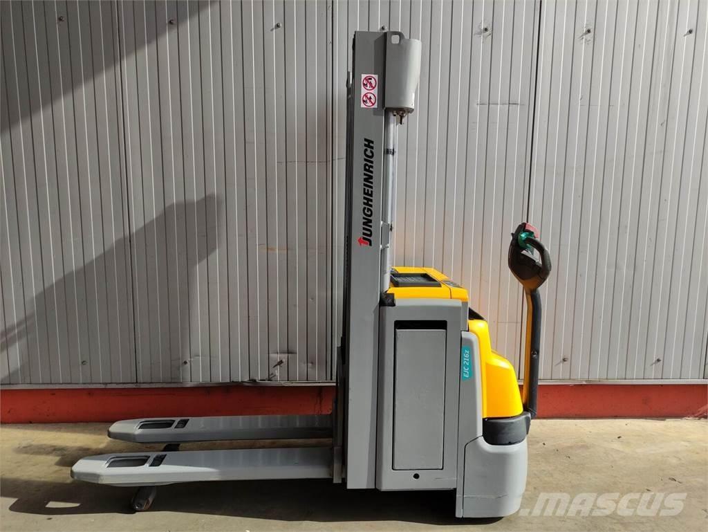 Jungheinrich EJC216z Ručni električni viličar
