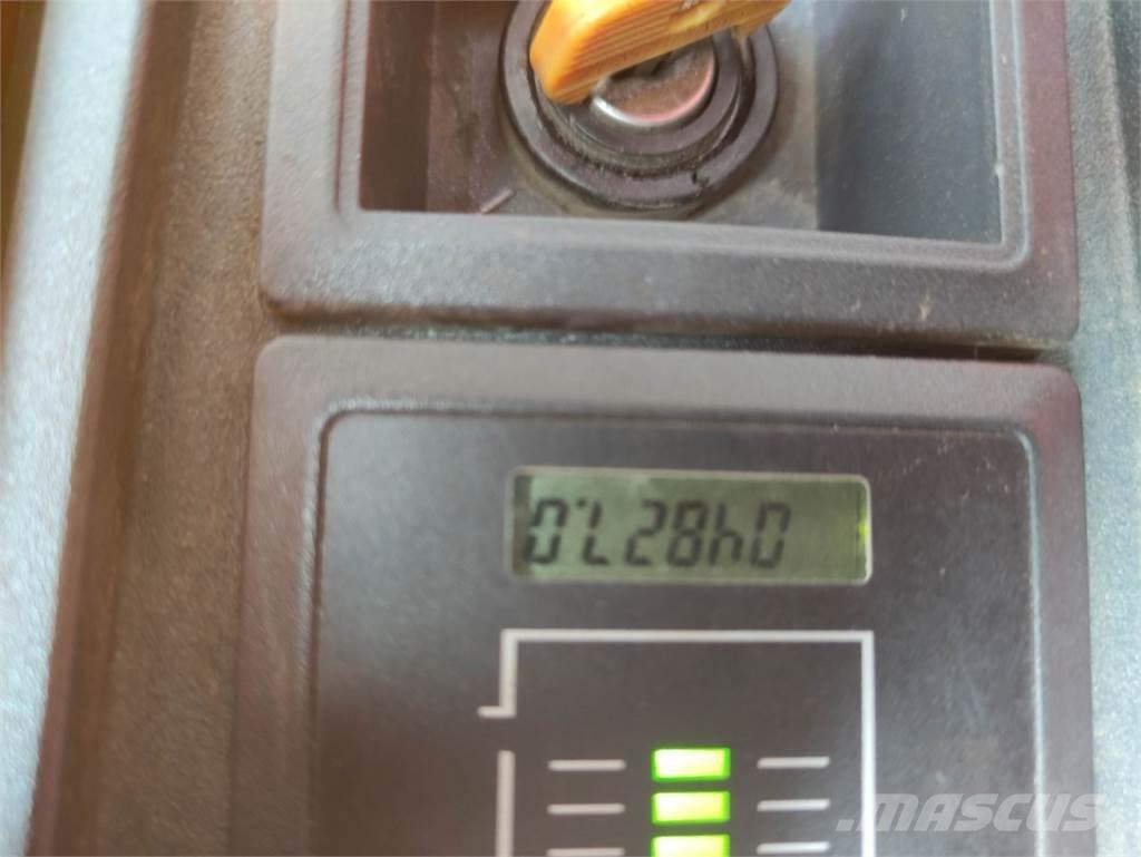 Jungheinrich EJE 116 Nisko podizni električni viličar