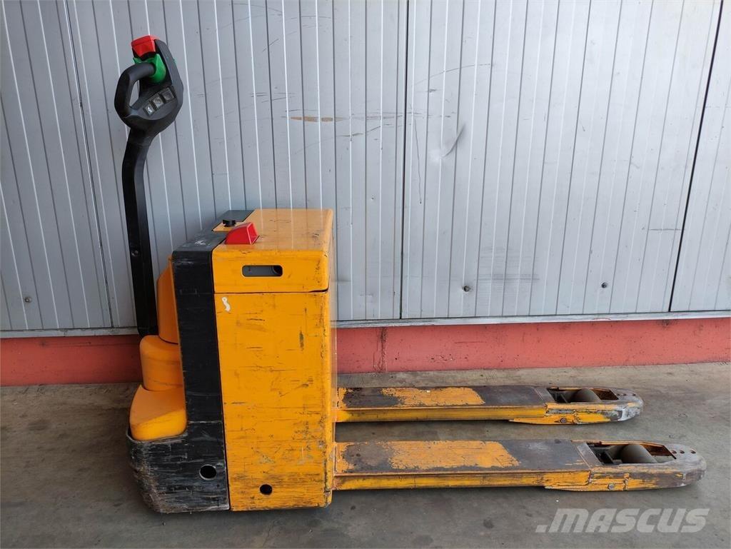 Jungheinrich ELE16G Nisko podizni električni viličar