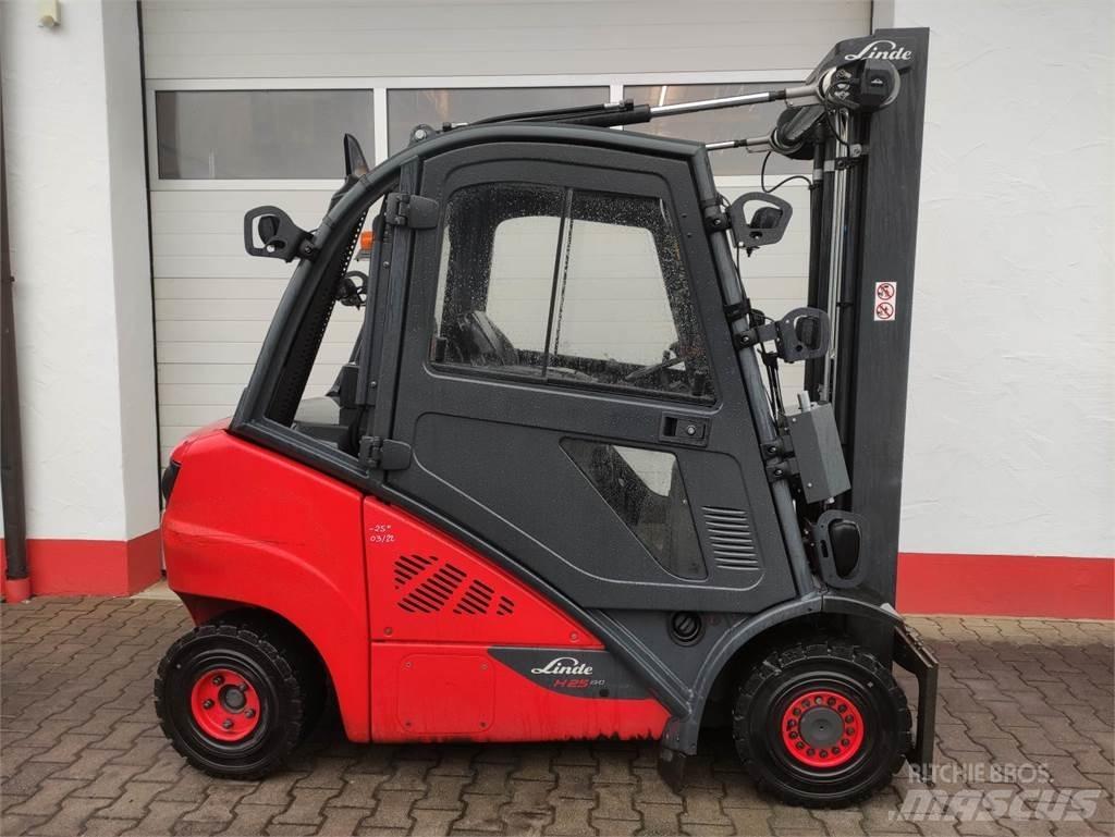 Linde H25D-02-392 EVO Dizelski viličari