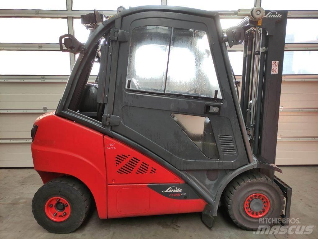 Linde H25T-02-392 EVO Plinski viličari