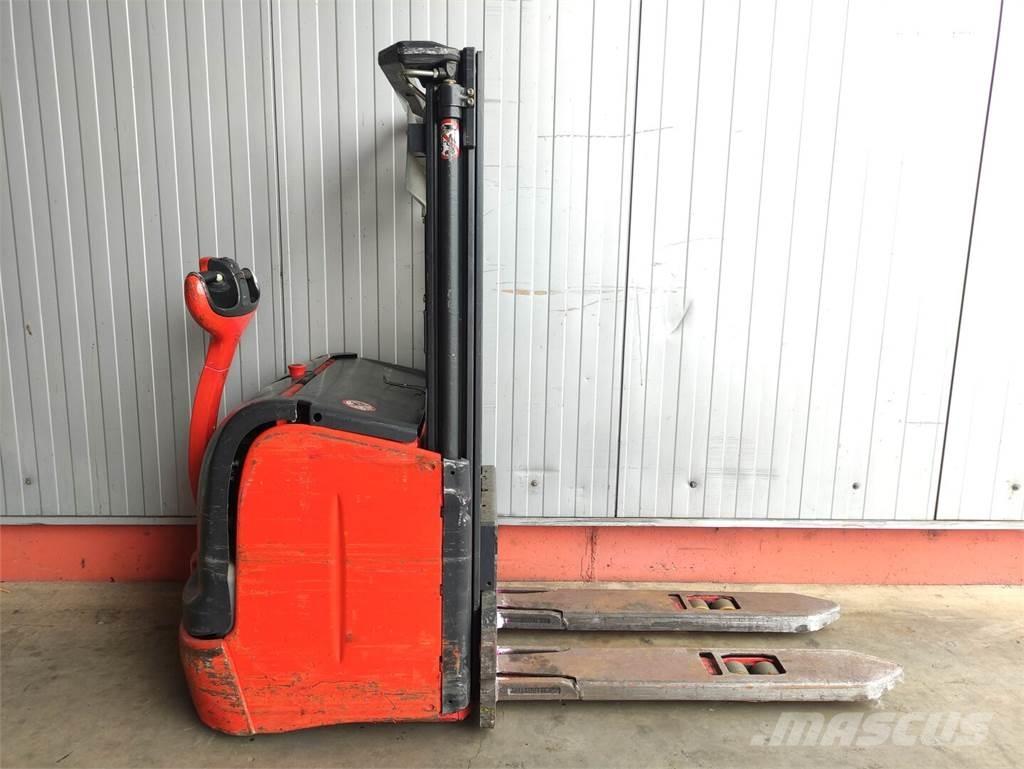 Linde L14-372 Ručni električni viličar