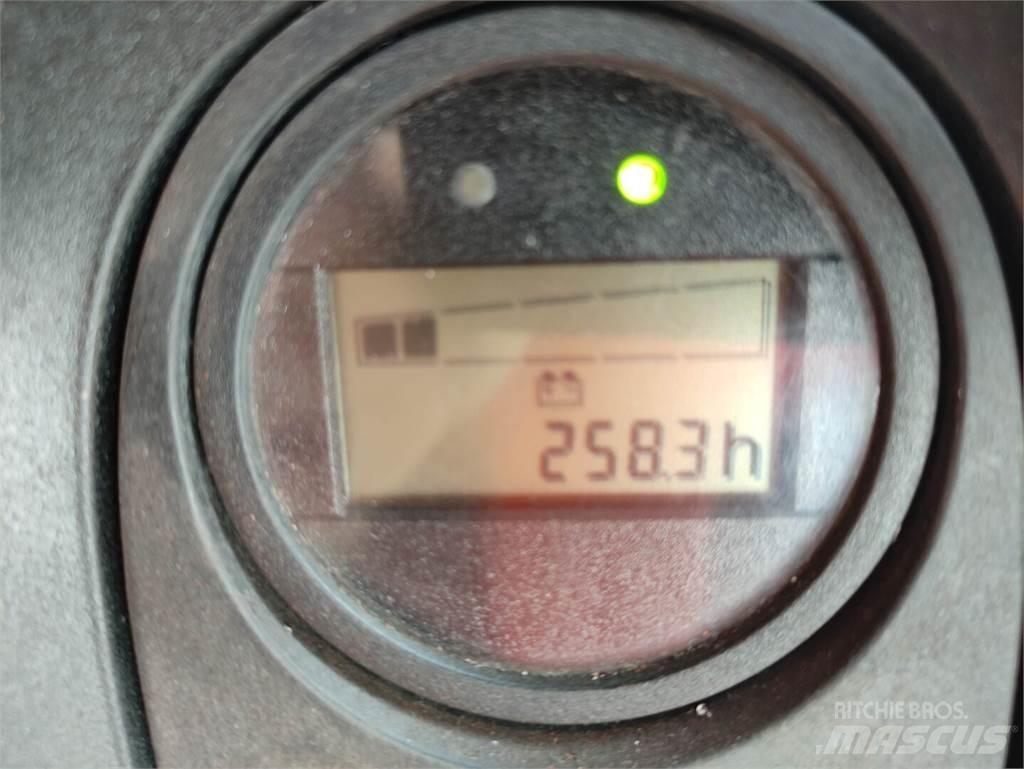 Linde T18-1152 (LACK NEU) Nisko podizni električni viličar