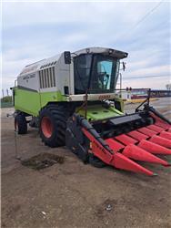 CLAAS Mega 360
