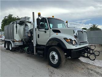 International 7500