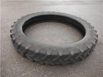 Michelin 270/95R54