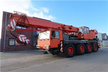 Liebherr LTM 1070