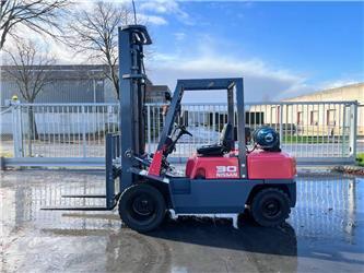 Nissan UGJ02A30U