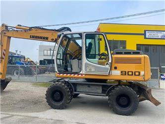 Liebherr A 900 C