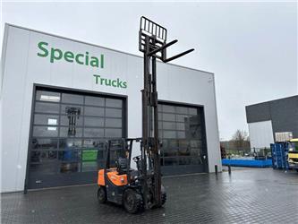 Doosan D30GP Heftruck