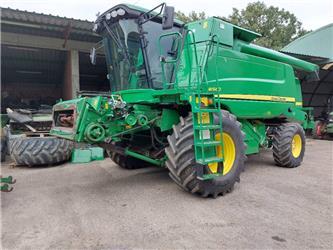 John Deere W660