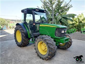 John Deere 5515