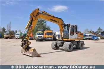 Liebherr A 900 C