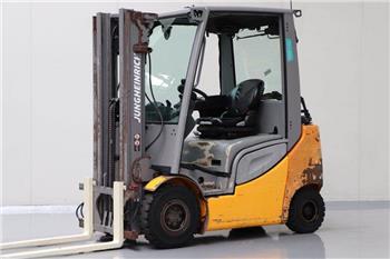 Jungheinrich TFG 320s