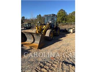 Caterpillar 908M