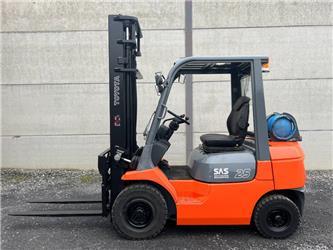 Toyota 42-7 FG F 25