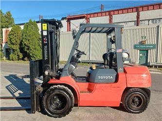 Toyota 7 FG U 35