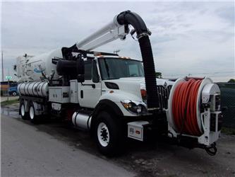 International 7500