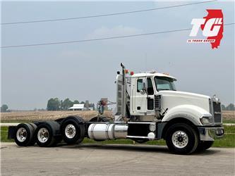 Mack Titan TD713